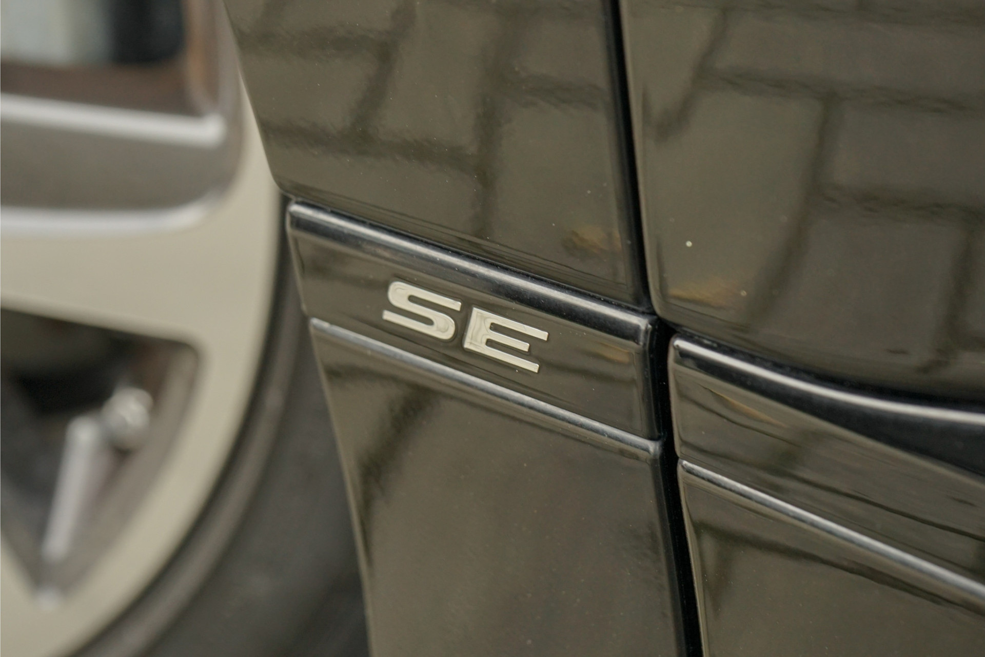 46498844-51.jpg