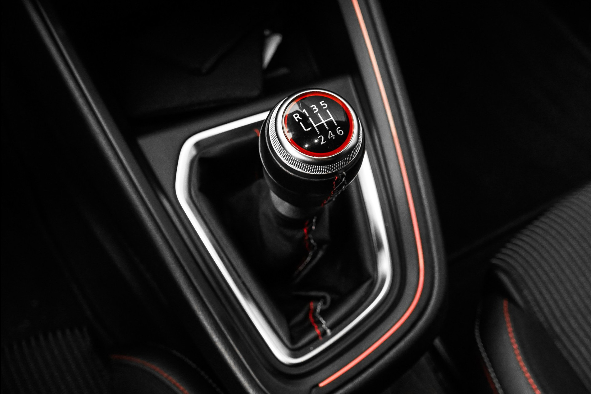 48446376-24.jpg
